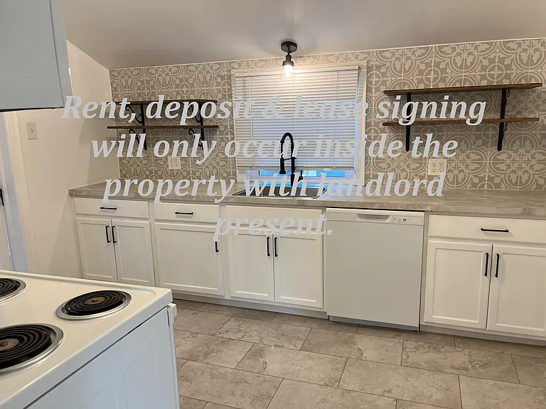 1102 E Liberty Ave — Photo 3
