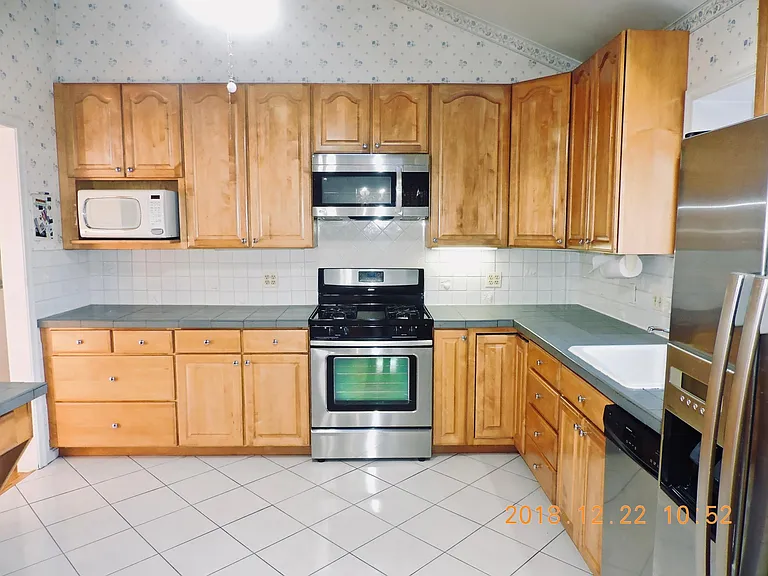 7018 Westbury Rd — Photo 6