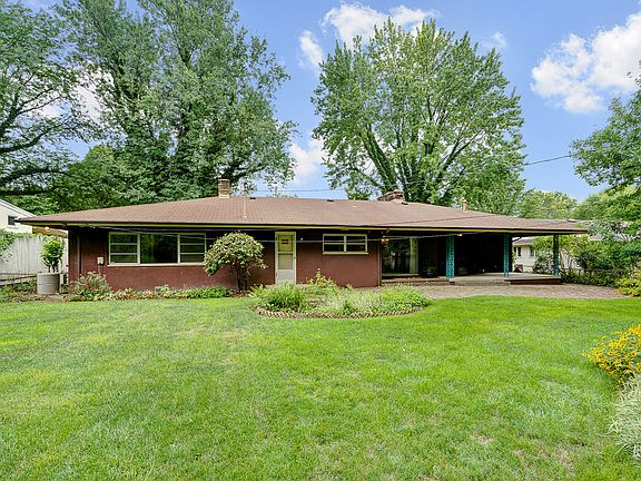 5th image of 434 E Schreyer Pl