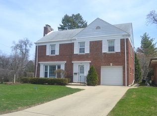 407 S Beverly Ln, Arlington Heights, IL