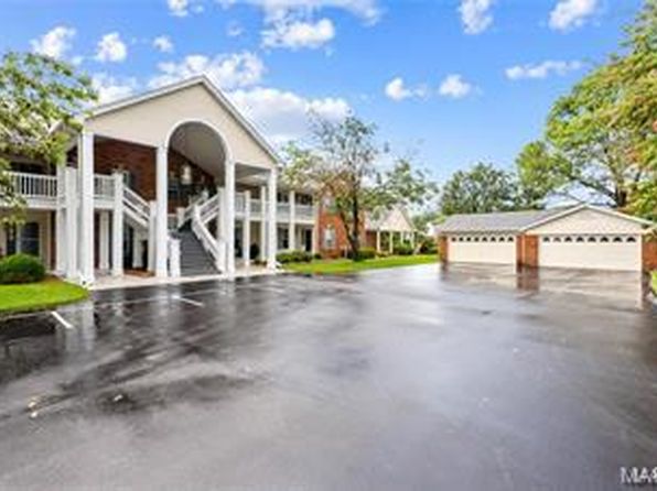 260 Waterside Dr, Grover, MO 63040