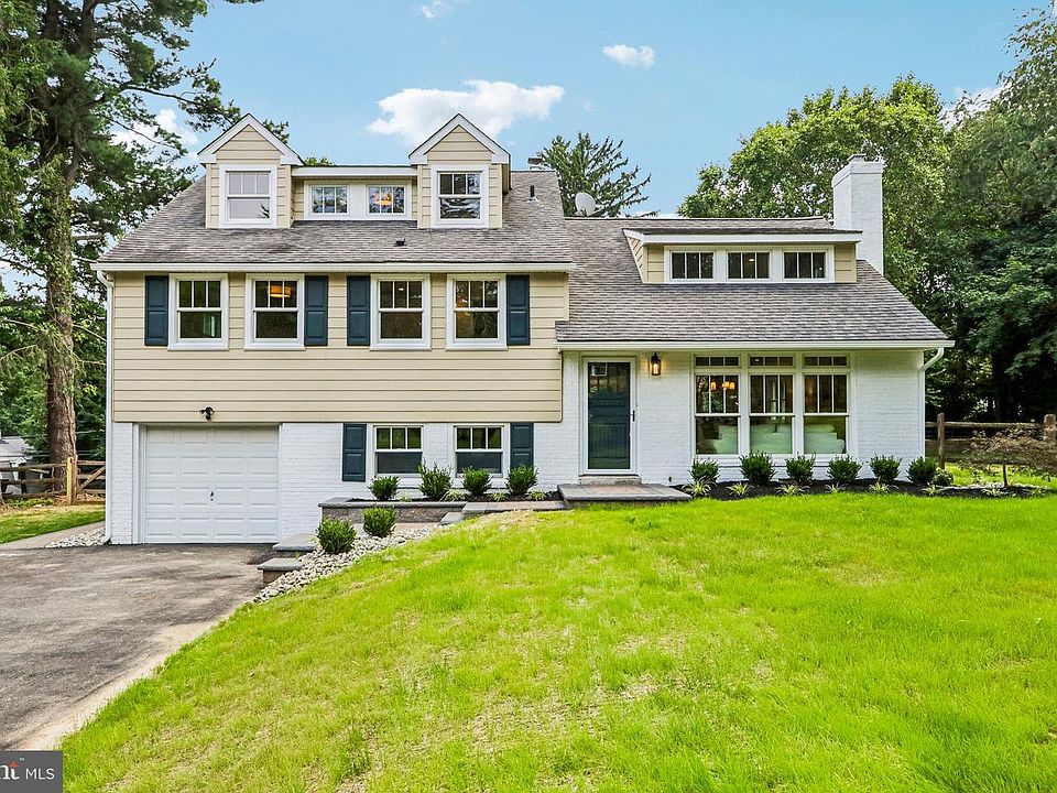 1st image of 437 Maynard Dr