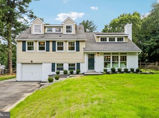 437 Maynard Dr, Wayne, PA 19087
