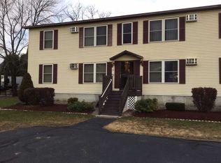 31 Central St #E, Hillsboro, NH 03244