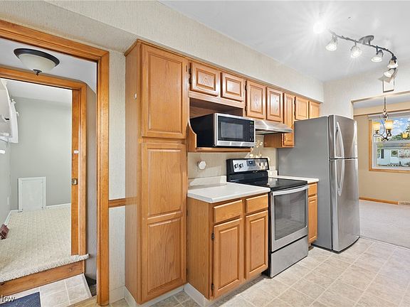 3rd image of 11598 Ronald Dr