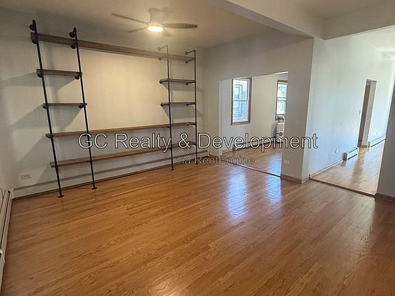 3rd image of 2519 Scoville Ave