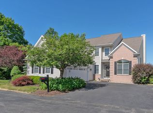 12 Whitman Cmn, Slingerlands, NY 12159