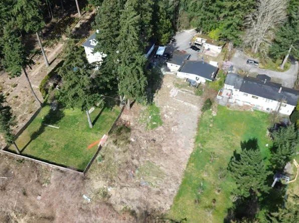 12422 53rd Ave, Surrey, BC V3X 3B7