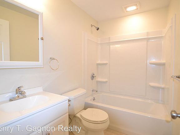 4th image of 400 Merrimac St APT 4