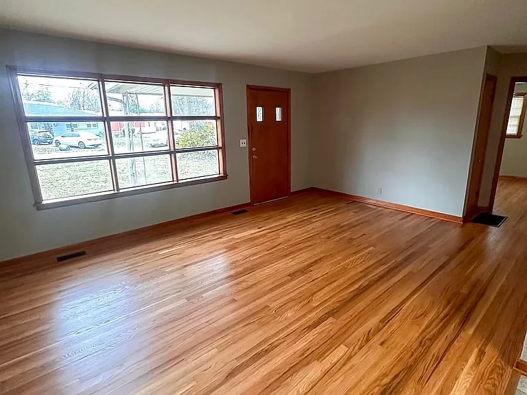 1311 Korb Ave — Photo 3