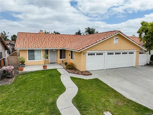 443 S Tamarisk Ave Photo 1