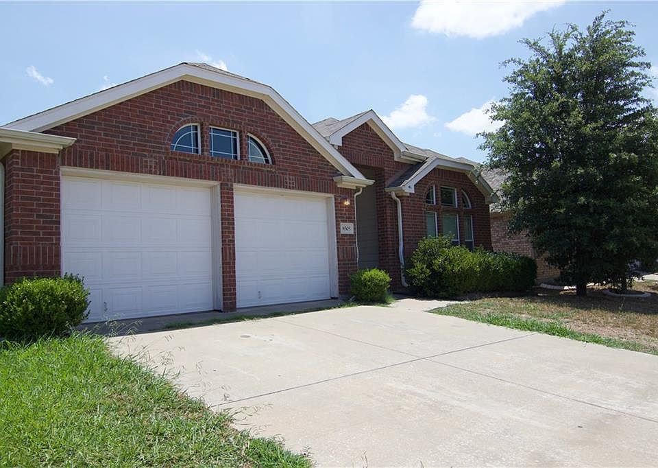 1st image of 8505 Silverbell Ln