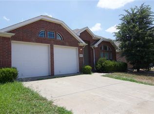 8505 Silverbell Ln, Fort Worth, TX 76140