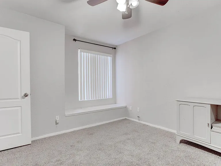 9325 W Desert Inn Rd #206 — Photo 17