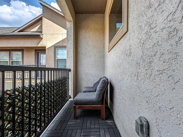 11005 Upland Forest Dr — Photo 22