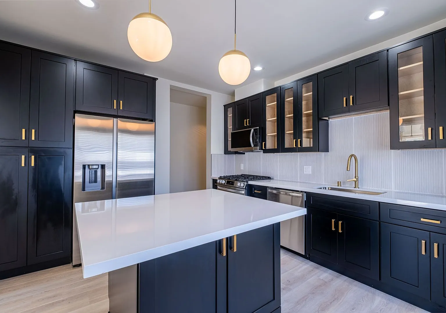 Catalina Residences — Photo 4