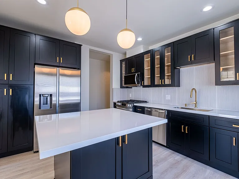 Catalina Residences — Photo 4