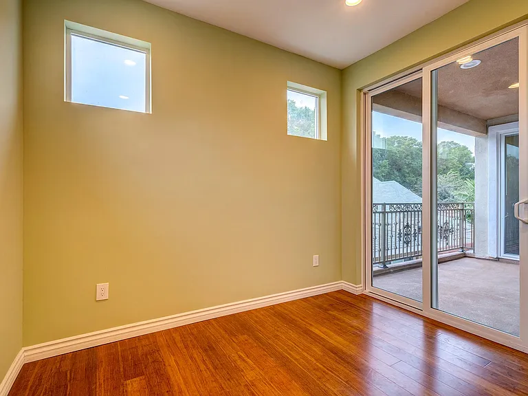 209 W Valencia Dr #A — Photo 8