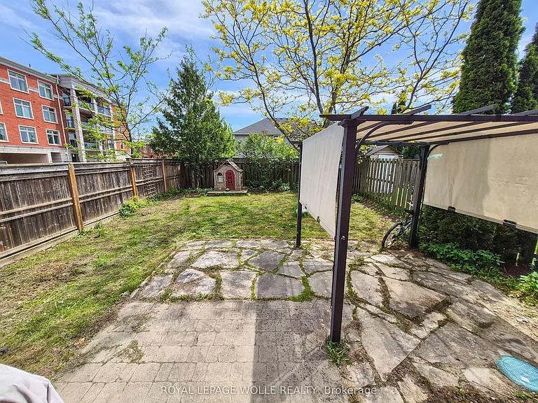 147 Dubrick Cres #1 — Photo 11