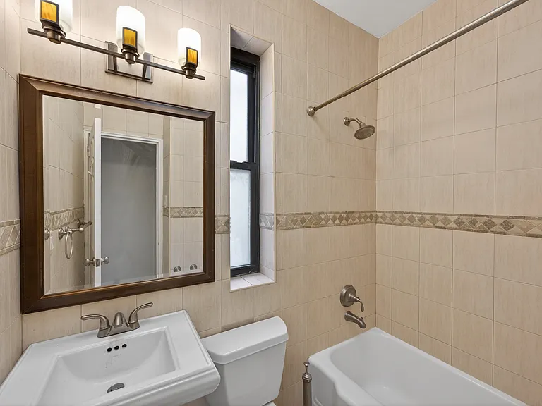 348 W 56th St #5B — Photo 6