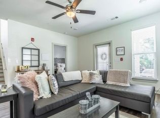 6640 Old Shell Rd #207, Mobile, AL 36608