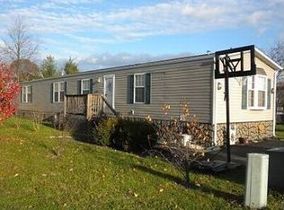 62 Grandview Ct, Falling Waters, WV 25419