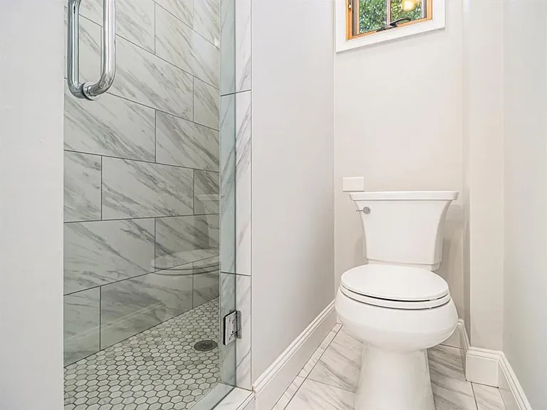 74 Boulevard Dr SE — Photo 9