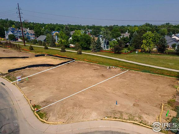 2nd image of 110 Vista Ln