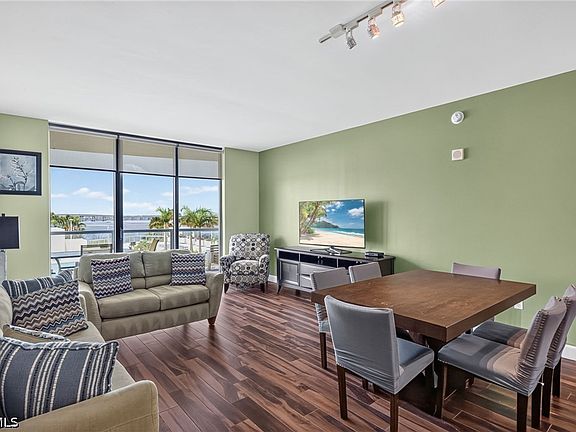 5th image of 3000 Oasis Grand Blvd APT 505