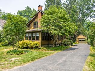 6 Line St, Pittsford, NY 14534
