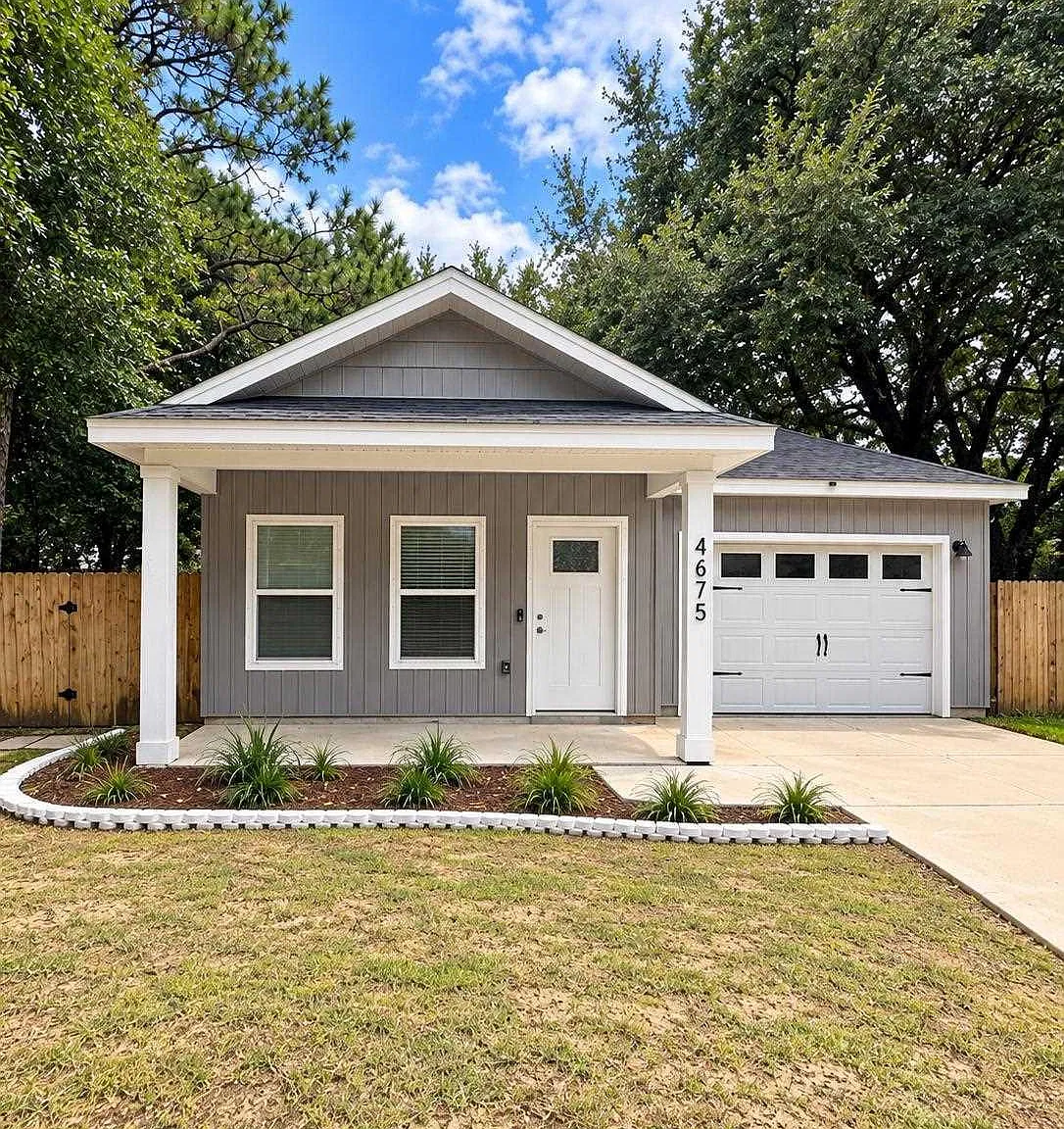 3 bed, 1226 sqft, $1,995 — Photo 1