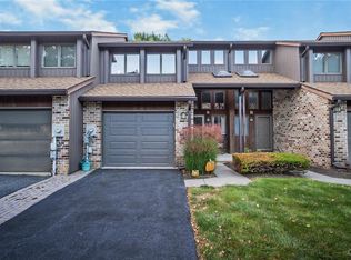 1744 Falcon Dr APT S, Bethlehem, PA 18017