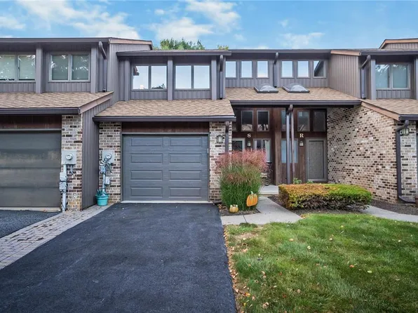 1744 Falcon Dr APT S, Bethlehem, PA 18017