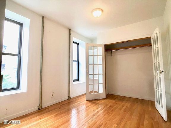 2nd image of 101 W 105th St APT 3S