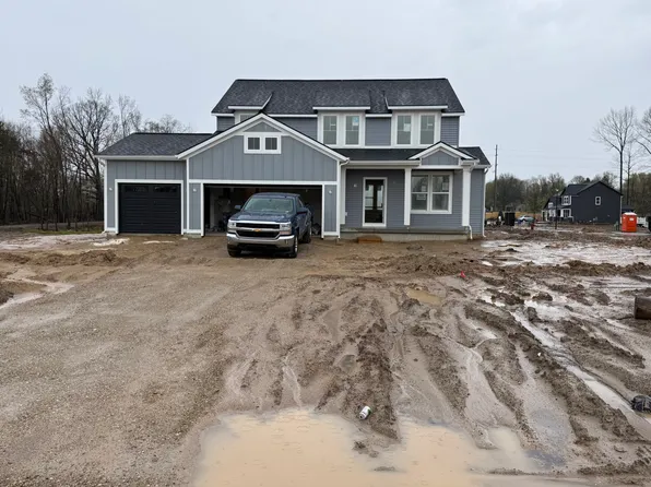 7641 Clementine Ave, Byron Center, MI 49315