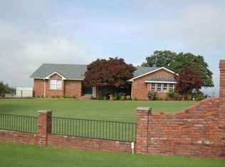 907 Skyline Dr, Van Buren, AR 72956