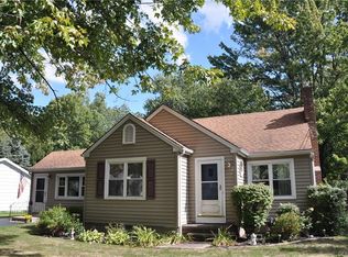 980 Five Mile Line Rd, Webster, NY 14580