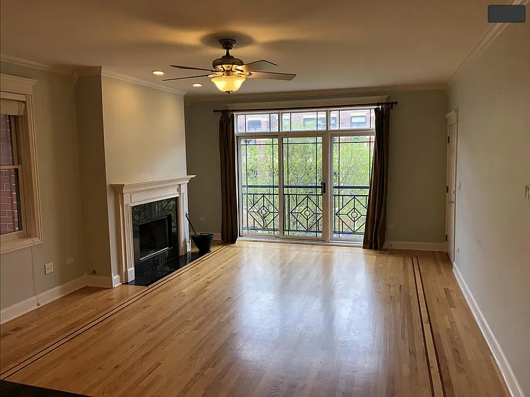 2047 W Belmont Ave #3 — Photo 16