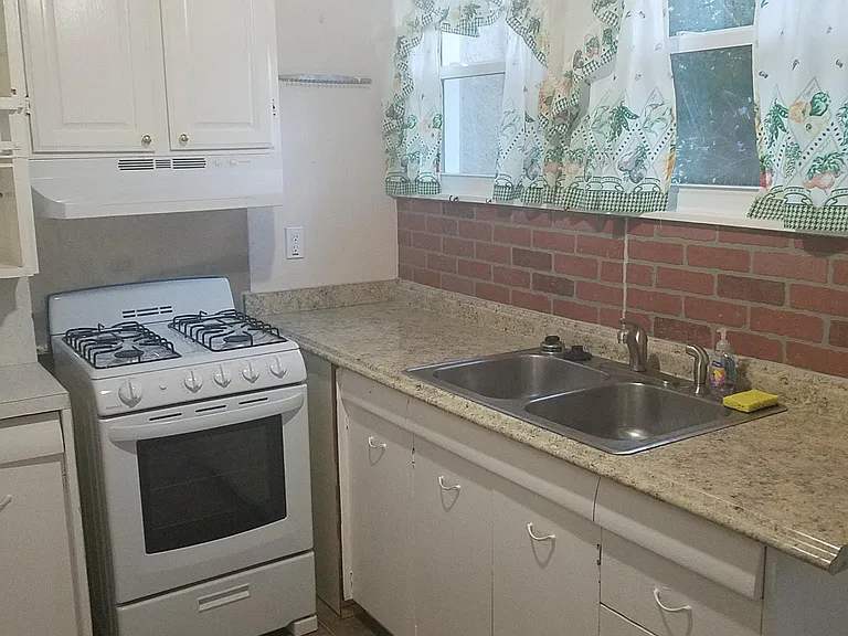 21 Sunship Rd — Photo 2