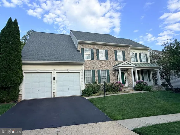 19044 Kipheart Dr, Leesburg, VA 20176