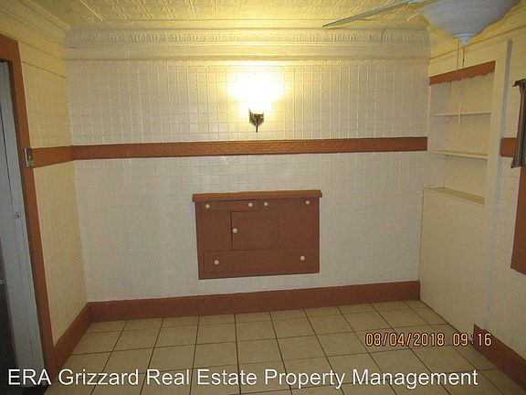 4th image of 16 W Laurel Oak Dr APT A
