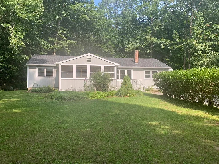 597 Sligo Rd — Photo 4