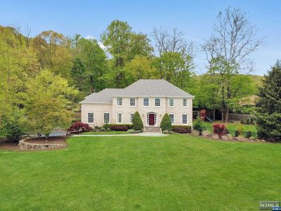 51 Bridle Path Ln, Mahwah, NJ, 07430