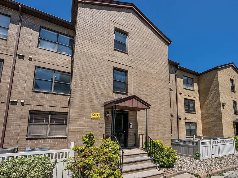 6409 Liberty Ave #I1 — Photo 2