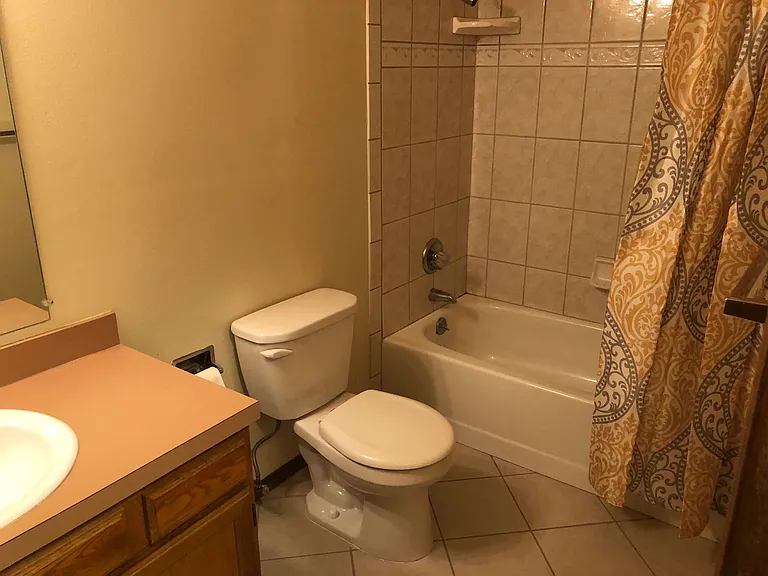 848 Elliott St — Photo 16