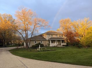 113 Glen Rd, Hawthorn Woods, IL 60047