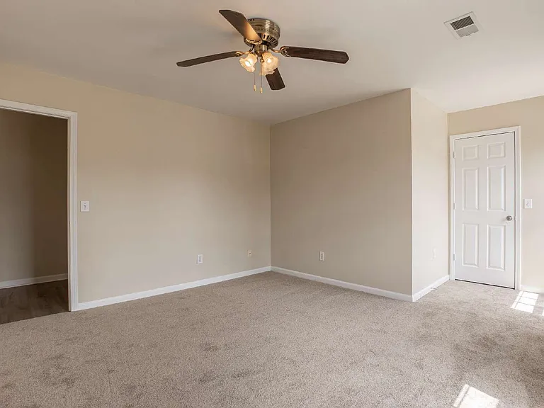 477 Dukes Hill Rd — Photo 18