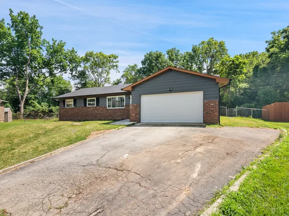 221 Fisher Ct, Indianapolis, IN 46241