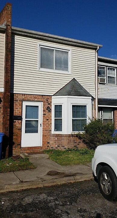 1st image of 804 Harbour North Dr #1