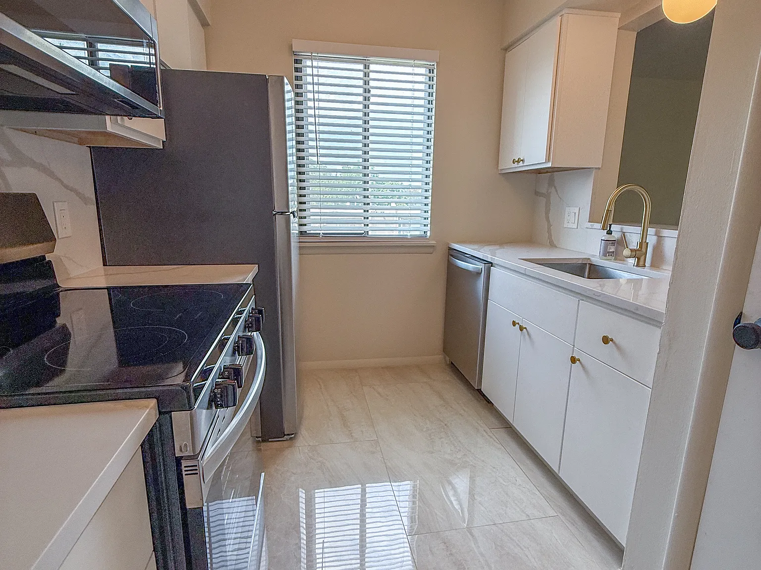 2 bed, 1026 sqft, $1,250 — Photo 2